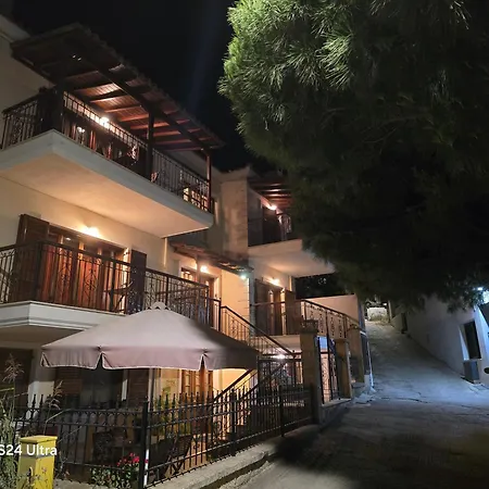 Filidas Skiathos Town